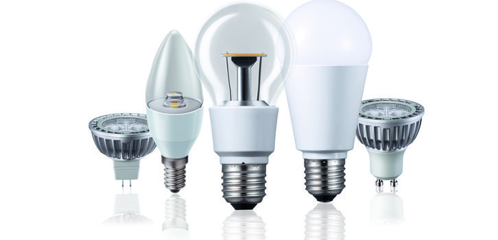 Cost Comparison: LED spotlight versus Halogen spotlight