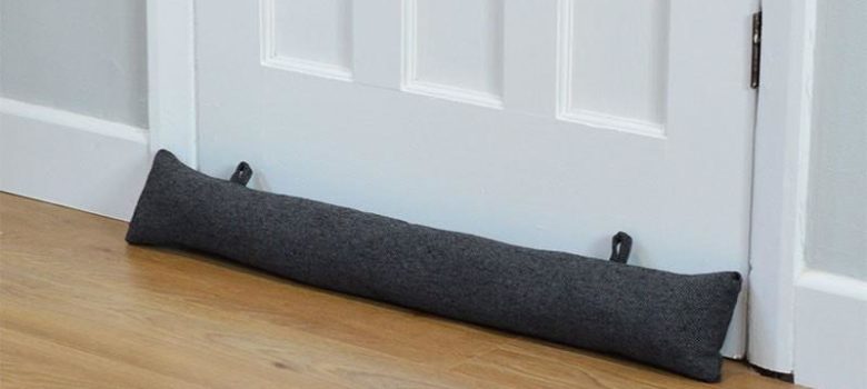 For doors up to 915mm wide and 45mm thick very easy to fit Door Draught Excluder in various sizes very effective way to cut your heating bills 760mm x 35mm self adjusting to different floor types 
