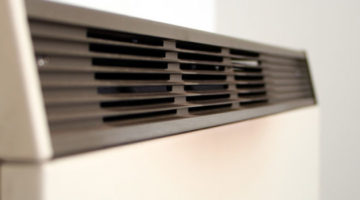 How do storage heaters work?
